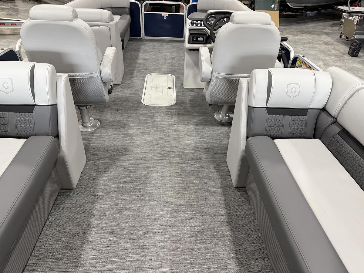 Used 2023 Sweetwater 2286