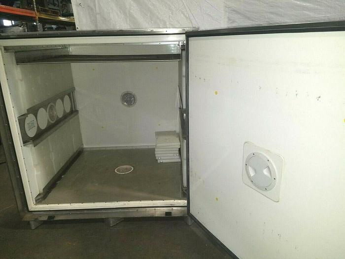 Used VA-Q-Tainer Cooler Cold Ice Box Biological Ship Container Transport Medical