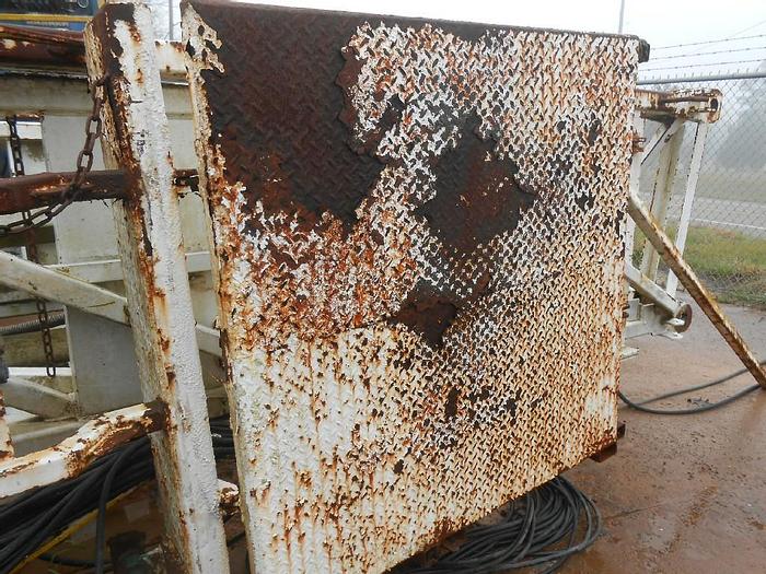 Used CRANE CARRIER RIG