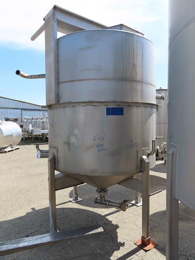 Used 1200 Gallon Tank