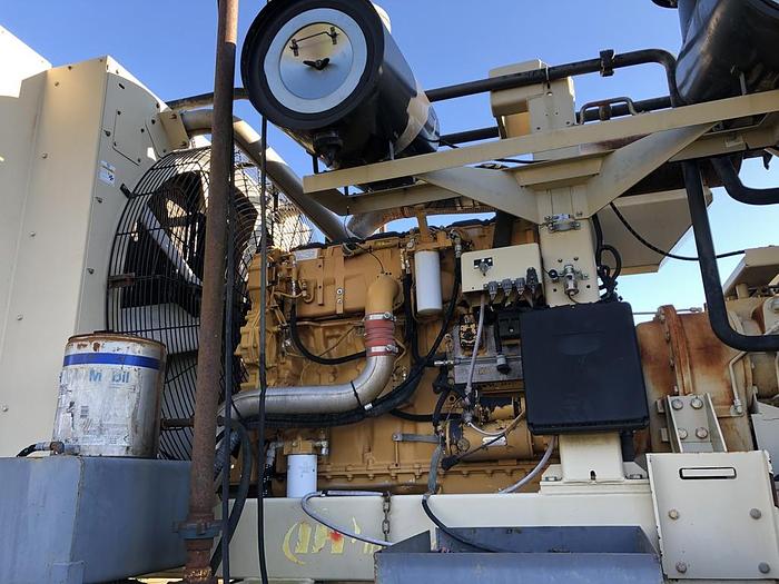 Used 2004 Ariel IR Air compressor with Ariel Booster Compressor oil field