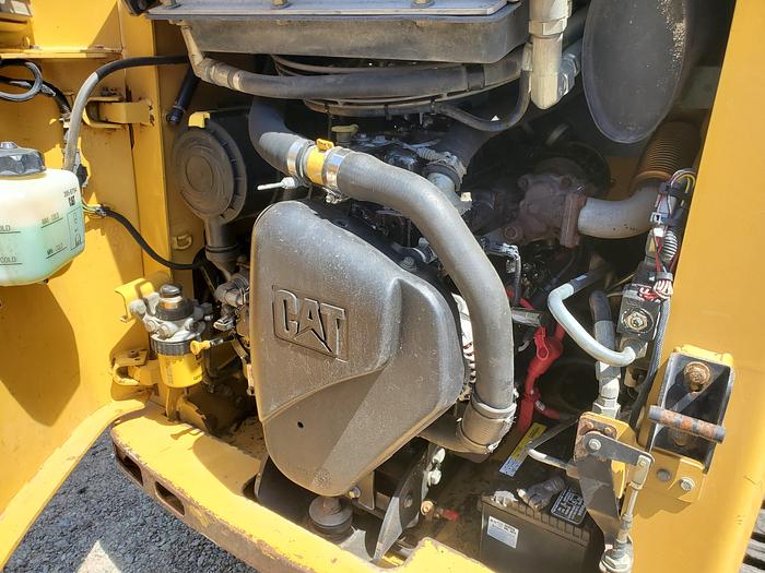 Used 2008 CAT 247B2