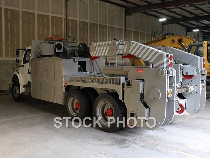 Used 2012 Freightliner M2 106 T/A Hub Drive Cable Puller Truck Runs – D1622