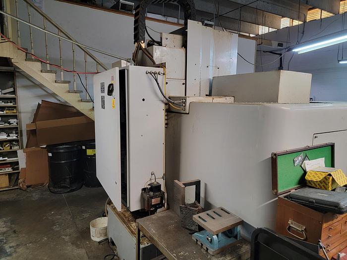 Used CNC VERTICAL MILL