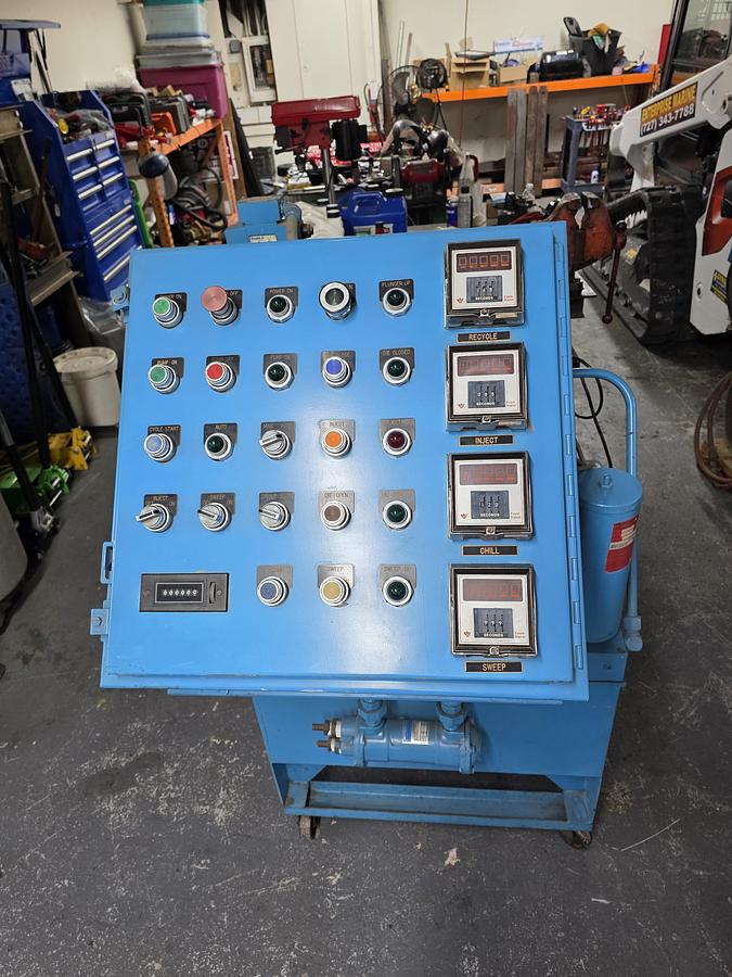 Used avnet dcmt h20e die casting machine