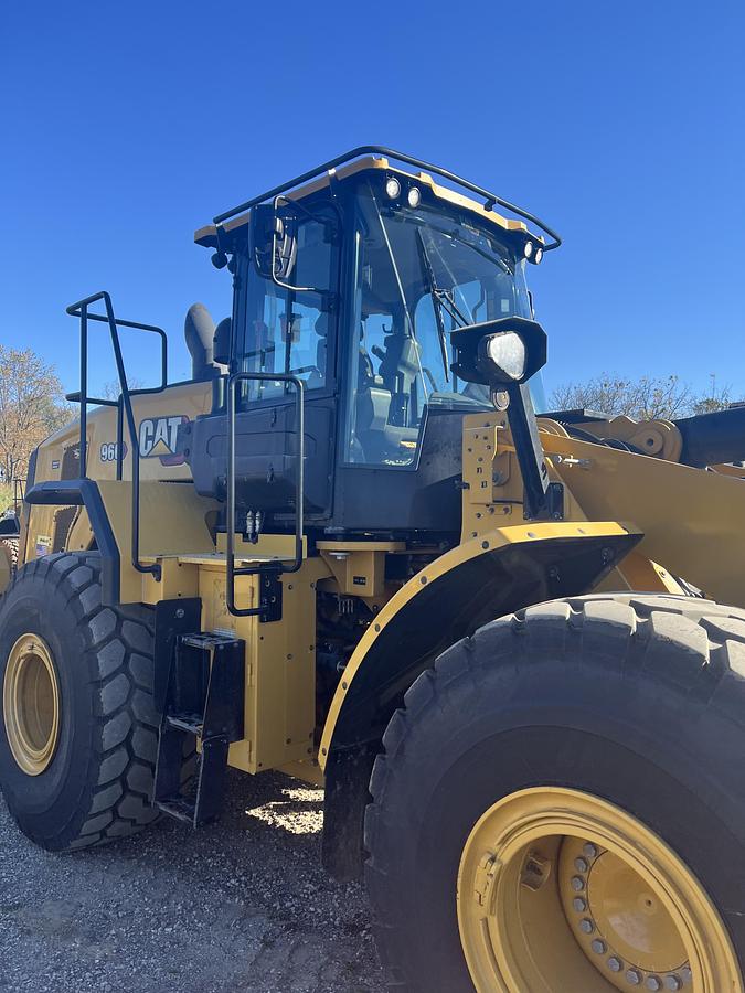 Used 2023 Caterpillar 966