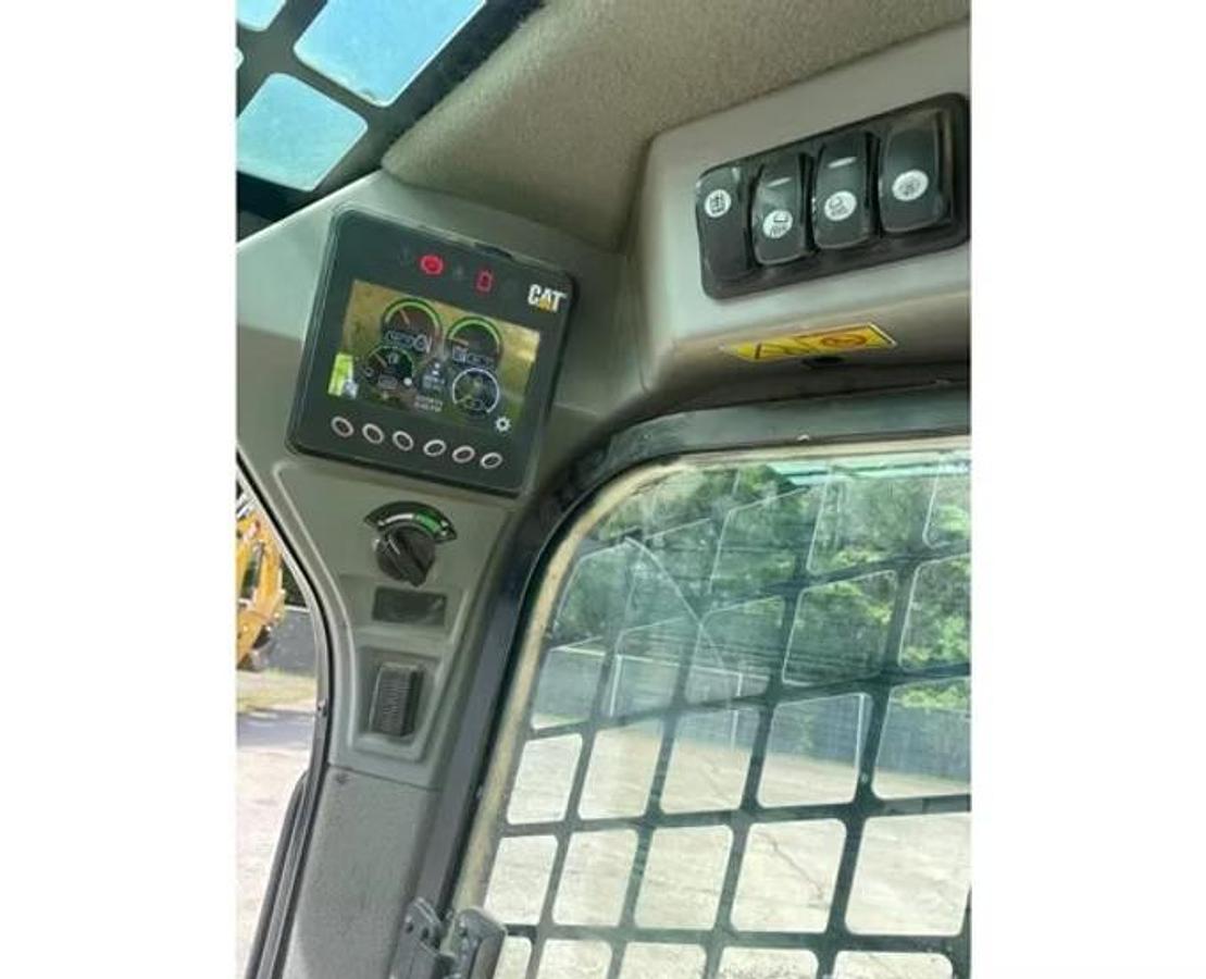 Used CATERPILLAR 279D Compare Track Skid Steers 2019