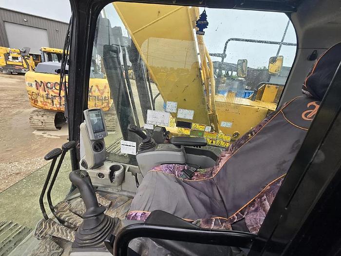 Used 2015 Caterpillar 323FL