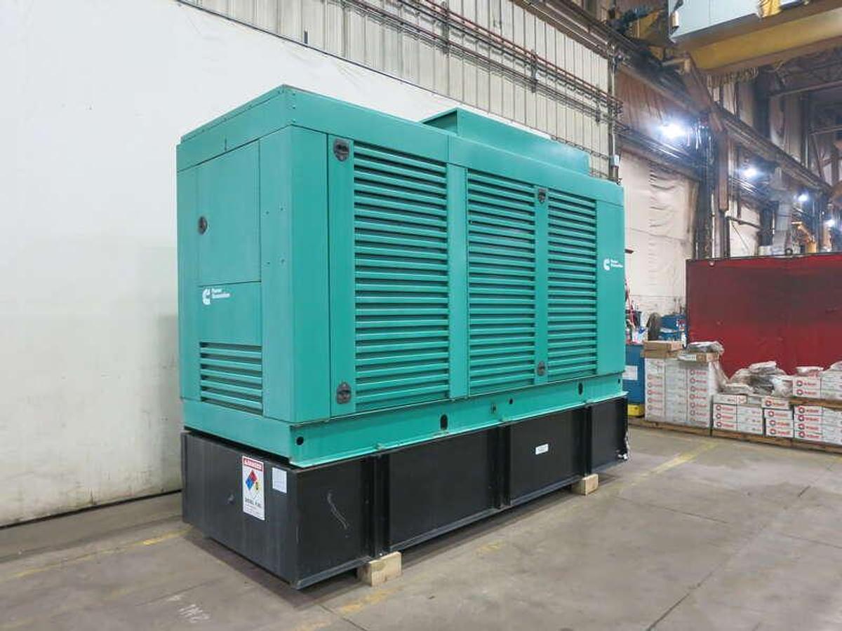 Used Used Cummins DFED KTA19-G4 Diesel Generator, 82 Hrs 500 kW
