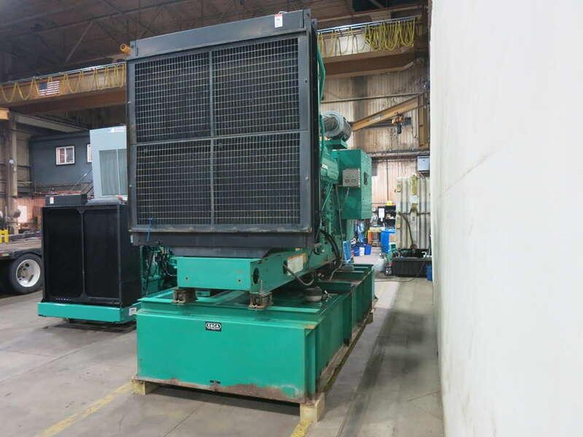 Used Used Cummins DFHA QST30-G1 Diesel Generator 554 Hrs  750 kW