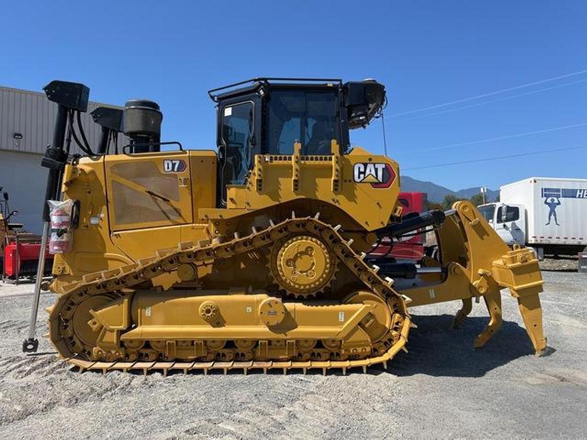 D7 Track type Tractor