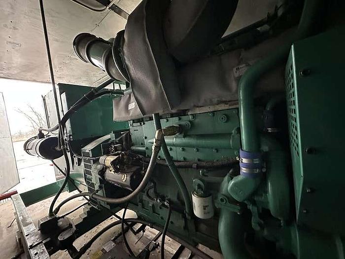 Used USED Cummins 500 kW standby (450 kW prime) diesel generator