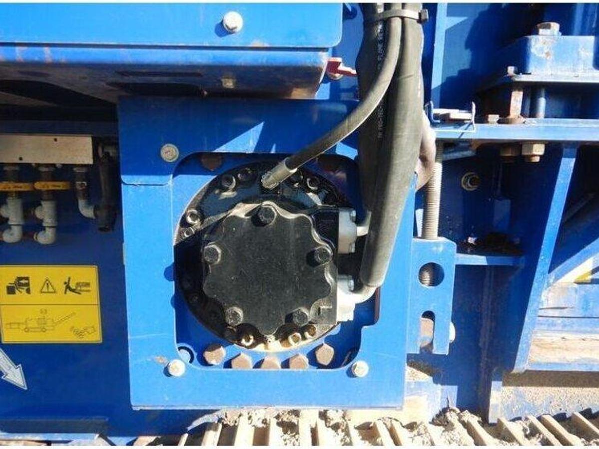 Used 2018 Peterson 5710D Horizontal Grinder - Low Hours, High Capacity