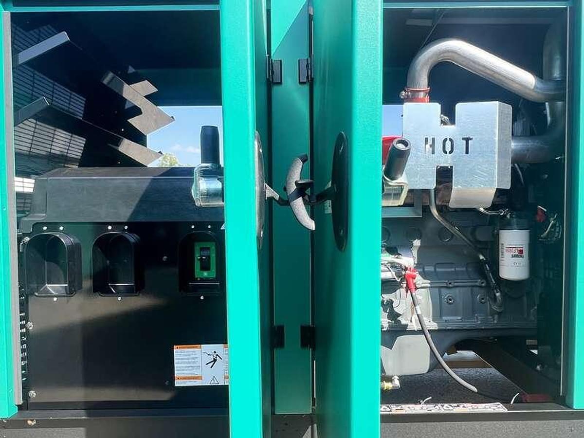 New Cummins C100N6 QSJ8.9G Natural Gas / Propane Generator, EPA Certified 1 or 3 Phase 100 kW