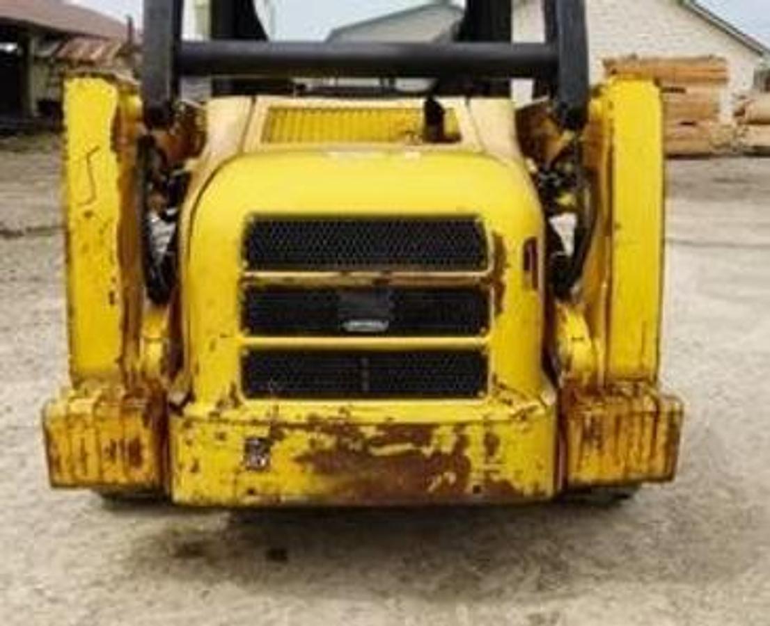Used John Deere 250A Skid Steer (NEW REBUILT ENGINE) 2001