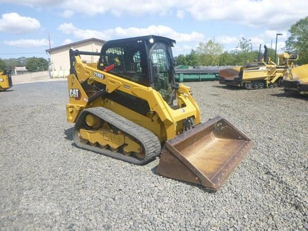 Used 2023 Caterpillar 259D3