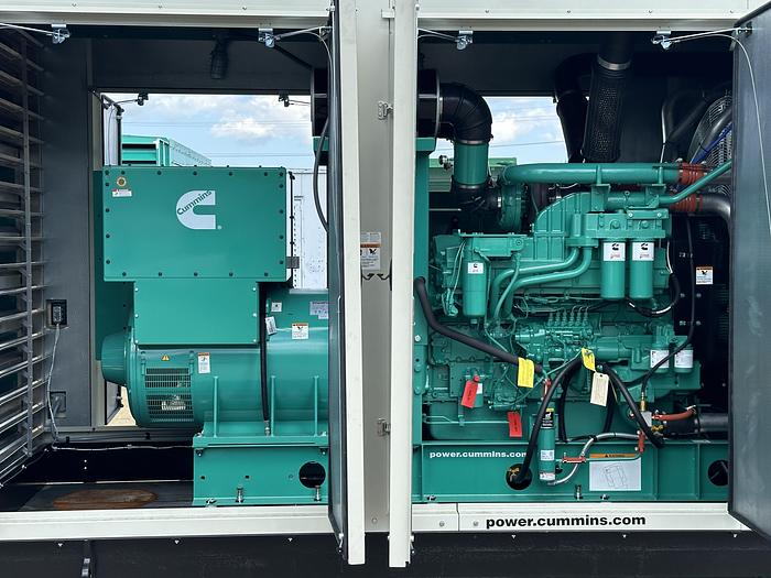 New Cummins DQFAD QST30-G5 NR2 Diesel Generator, EPA Tier 2, 1000 KW