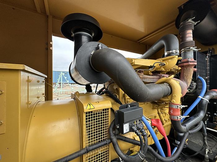Used Used Caterpillar Olympian D125P2 Diesel Generator, 674 Hrs, 125 KW