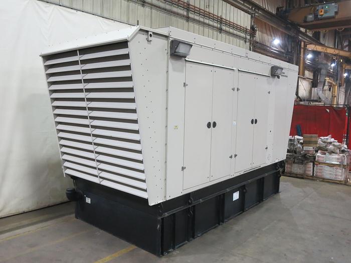 Used Used Cummins DQCB QSK23-G7 NR2 Diesel Generator, 205 Hrs, EPA Tier 2, 750 KW