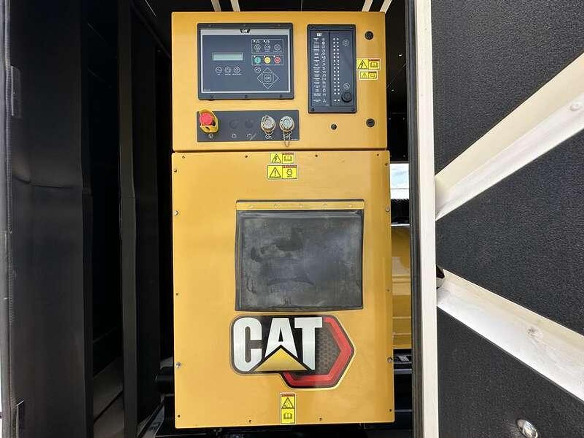 Used 2021 Caterpillar MODEL: C32