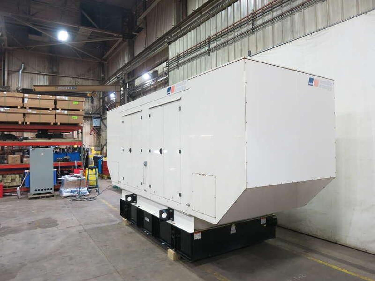 Used Used MTU DS400 MTU 8V1600G80S Diesel Generator, 27 Hrs, EPA Tier 3 400 kW