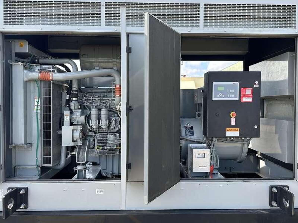 Used Used MTU DS250 6R1600G70S Diesel Generator, 390 Hrs, EPA Tier 3 250 kW