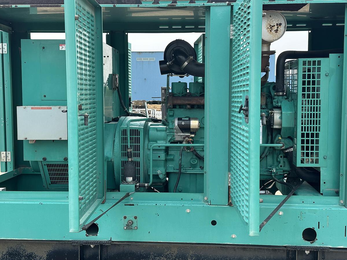 Used Used Cummins DGDA Diesel Generator, 812 Hrs