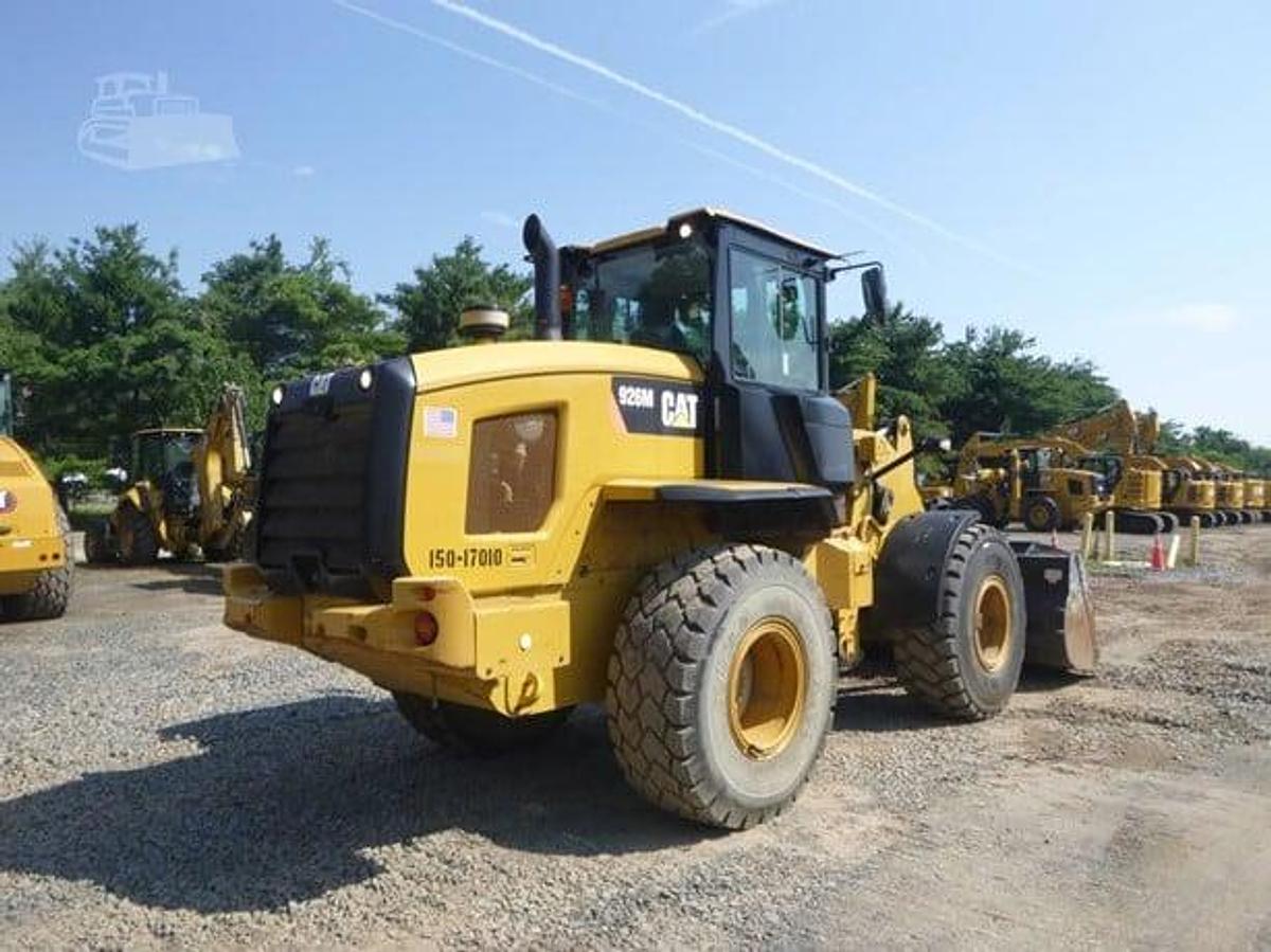Used 2016 Caterpillar 926M