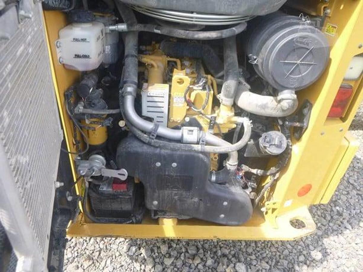 Used 2023 Caterpillar 259D3