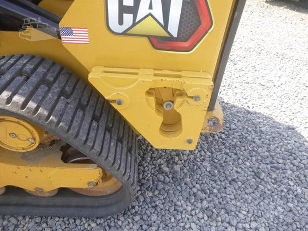 Used 2023 Caterpillar 259D3