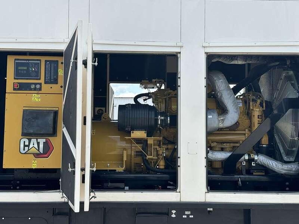 Used 2021 Caterpillar MODEL: C32