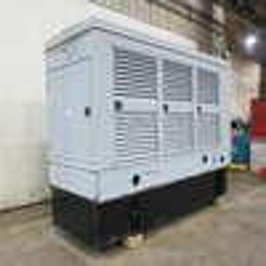 Used Used 2004 Detroit Diesel 250DSE Diesel Generator, 954 Hrs, 265 KW