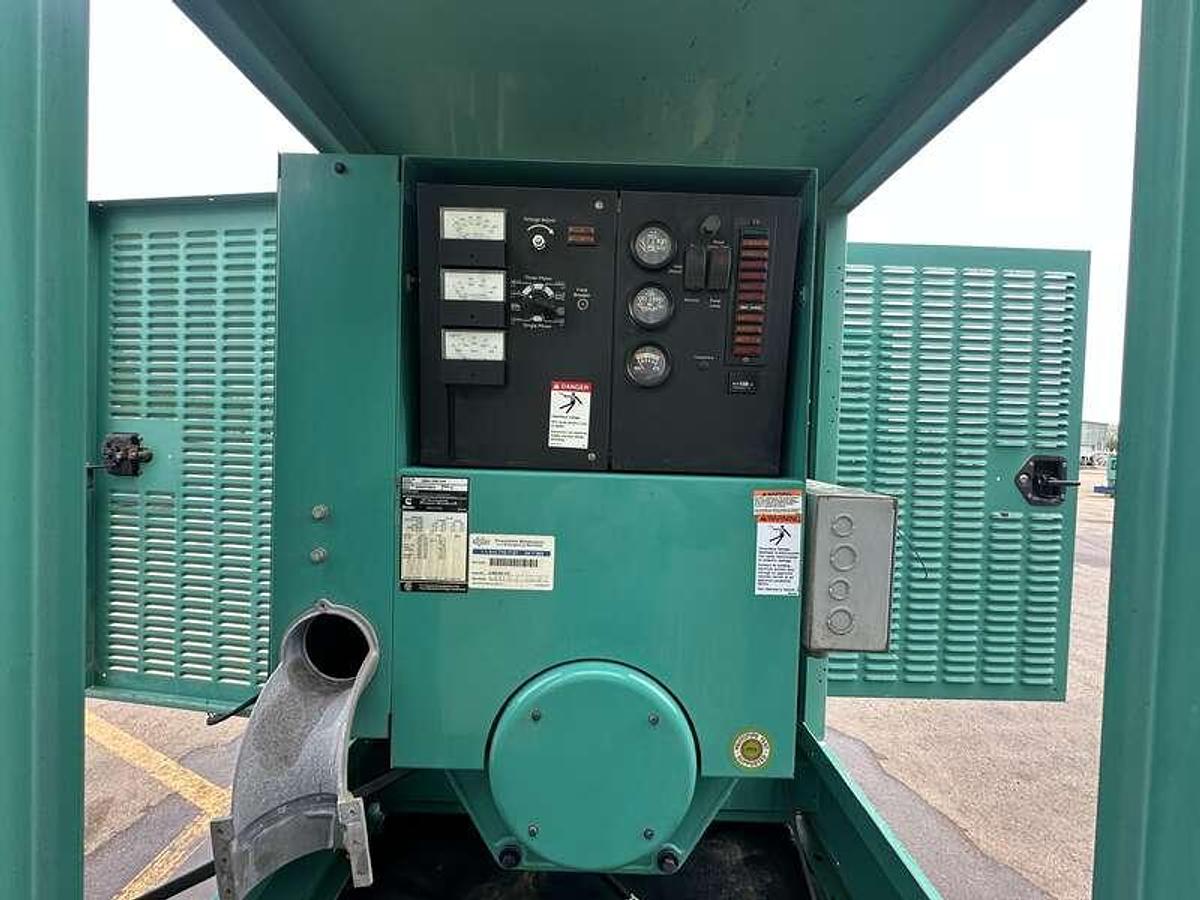 Used Used Cummins DGDA Diesel Generator, 728 Hrs