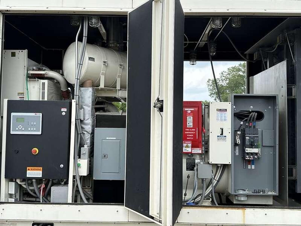 Used Used MTU DS400 MTU 8V1600G80S Diesel Generator, 27 Hrs, EPA Tier 3 400 kW