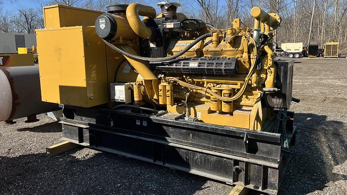 Used Used Caterpillar 3412 Diesel Generator, 735 Hrs, 600 KW