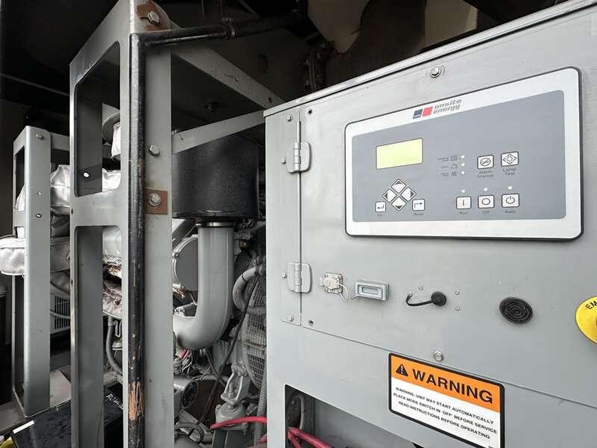 Used Used MTU DS550 12V1600G10S Diesel Generator 119 Hrs EPA Tier 2 550 kW