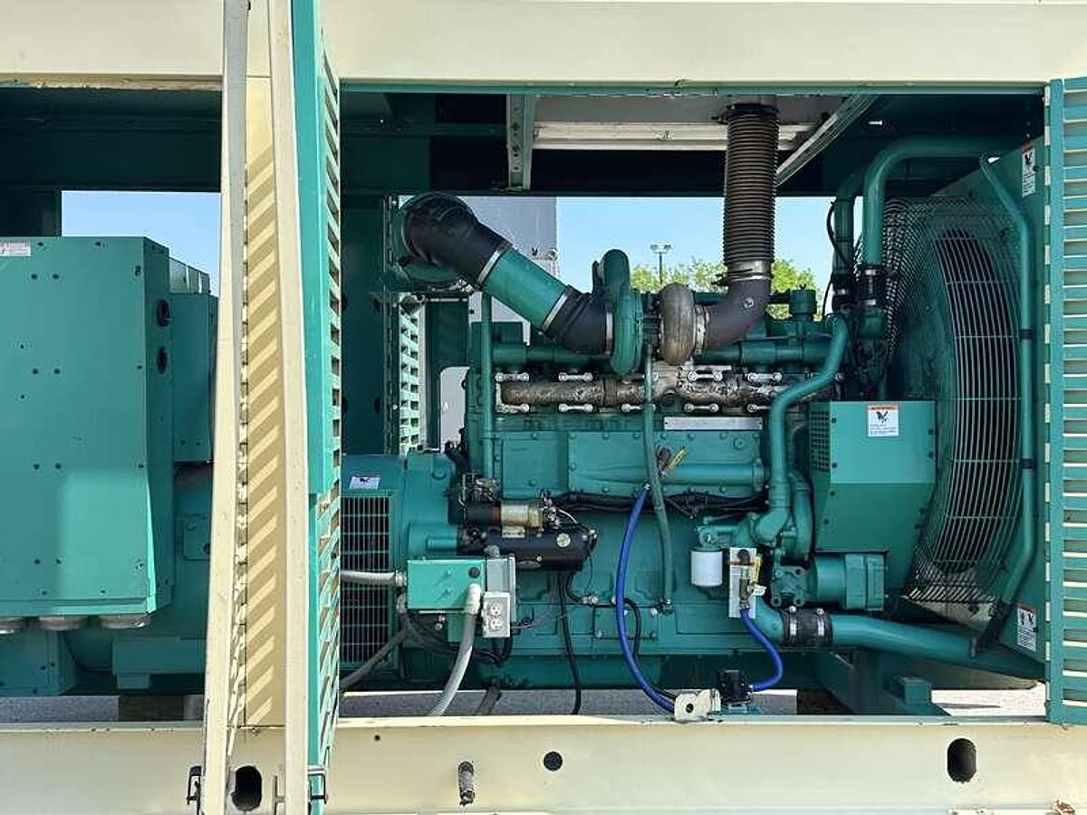Used Used Cummins DFED KTA19-G4 Diesel Generator, 598 Hrs  500 kW