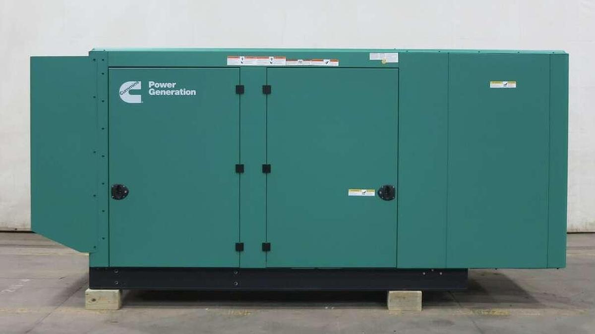 New Cummins C200N6B QSJ8.9G Natural Gas / Propane Generator, EPA Certified 200 kW