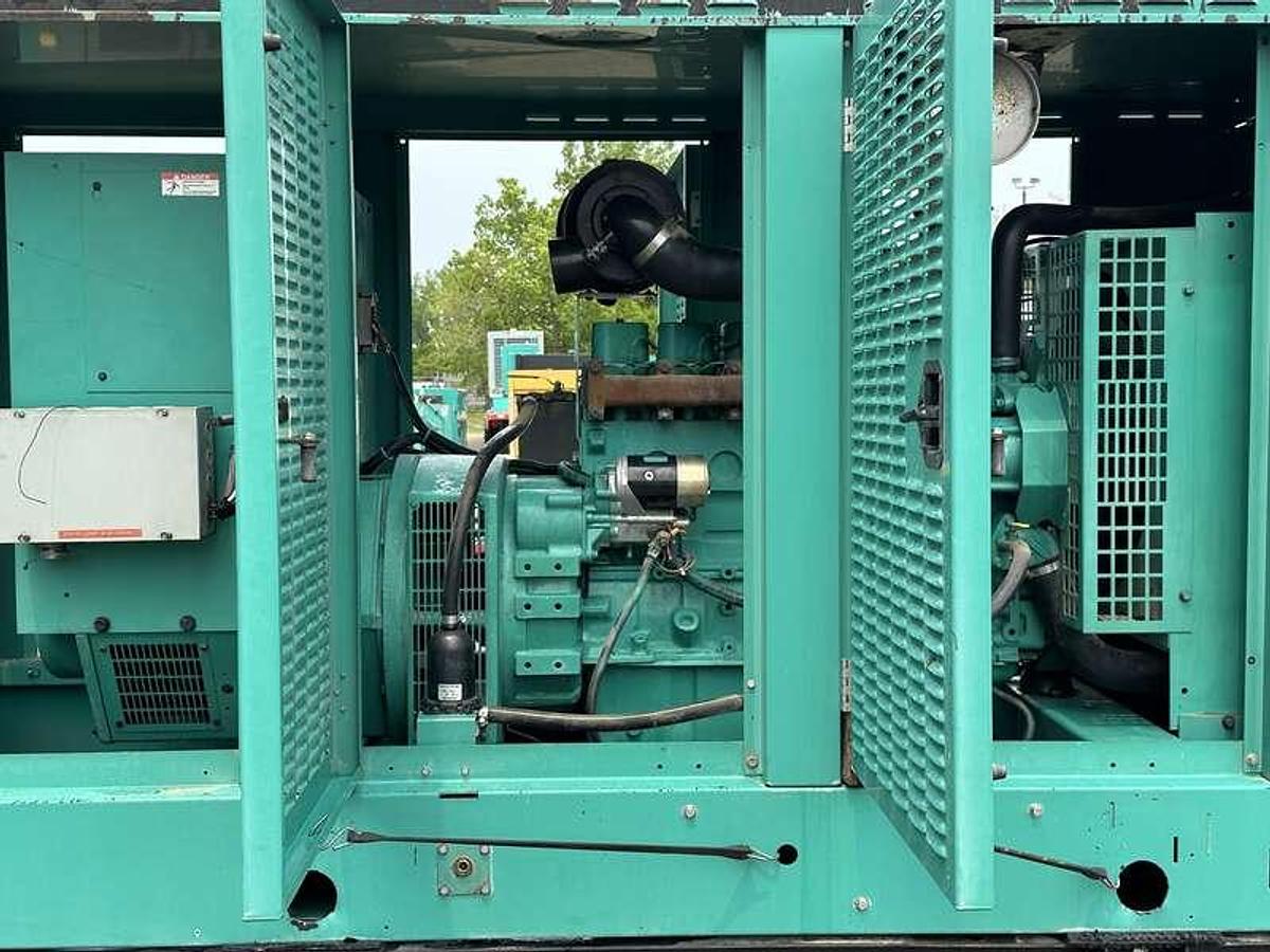 Used Used Cummins DGDA Diesel Generator, 728 Hrs