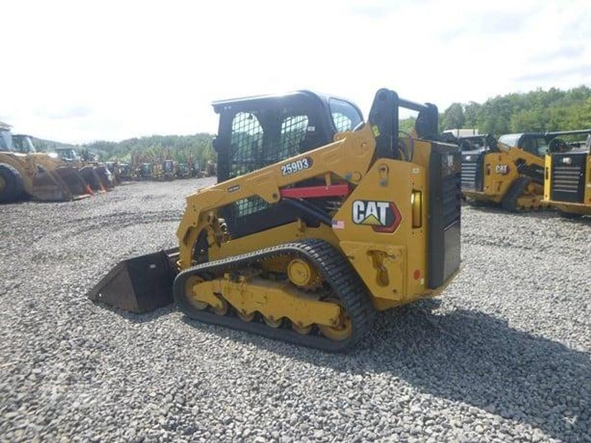 Used 2023 Caterpillar 259D3