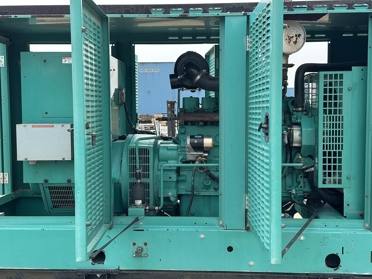 Used Used Cummins DGDA Diesel Generator, 812 Hrs