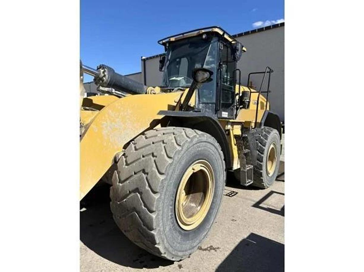 Used Wheel loader Why 2023 CATERPILLAR 972 XE