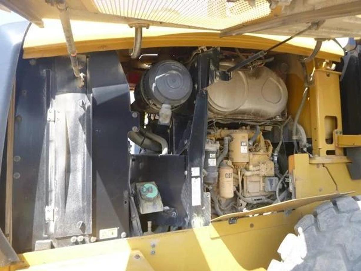 Used 2016 Caterpillar 926M