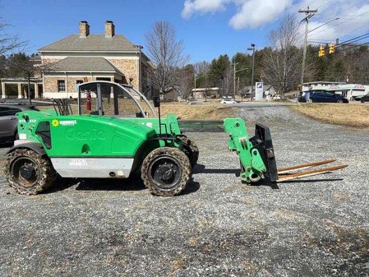 Used 2014 GENIE GTH-5519 Year - 2014 Model - GTH5519 Hours - 2235