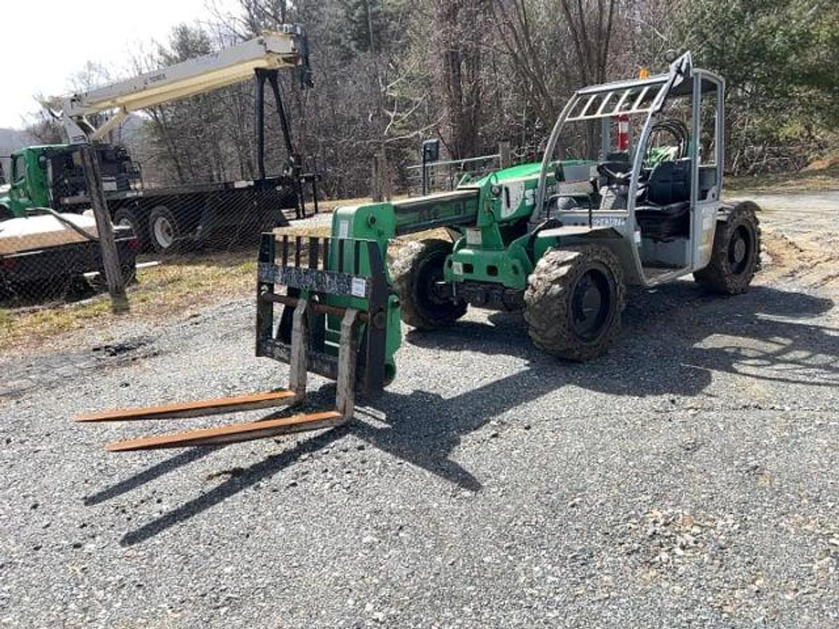 Used 2014 GENIE GTH-5519 Year - 2014 Model - GTH5519 Hours - 2235