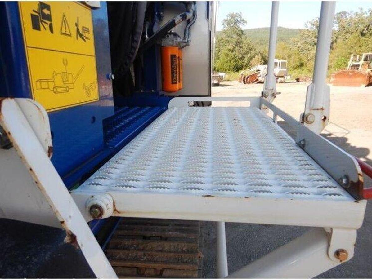 Used 2018 Peterson 5710D Horizontal Grinder - Low Hours, High Capacity