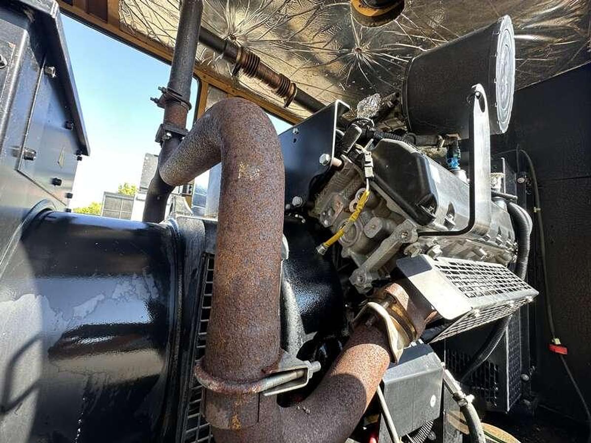 Used Used Generac SD050 Diesel Generator, 833 Hrs, EPA Tier 2, Single Phase