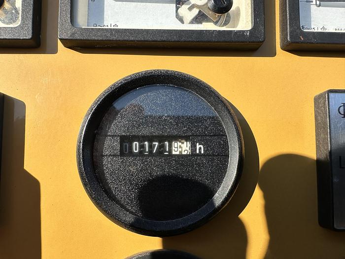 Used Used Caterpillar D200P4 Diesel Generator, 171 Hrs, 200 KW