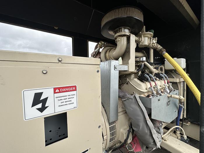 Used Used Katolight SN130FPG4 Natural Gas / Propane Generator, 695 Hrs, 130 KW