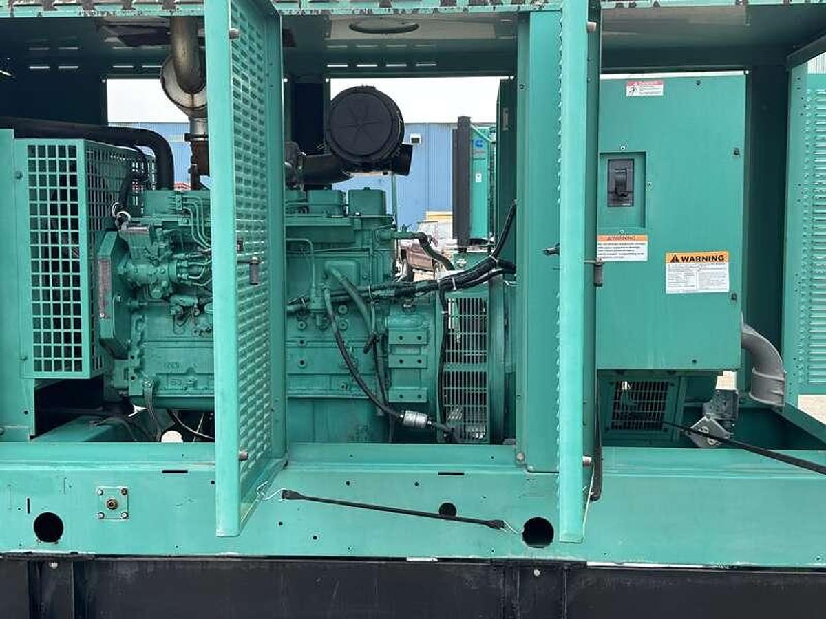 Used Used Cummins DGDA Diesel Generator, 728 Hrs